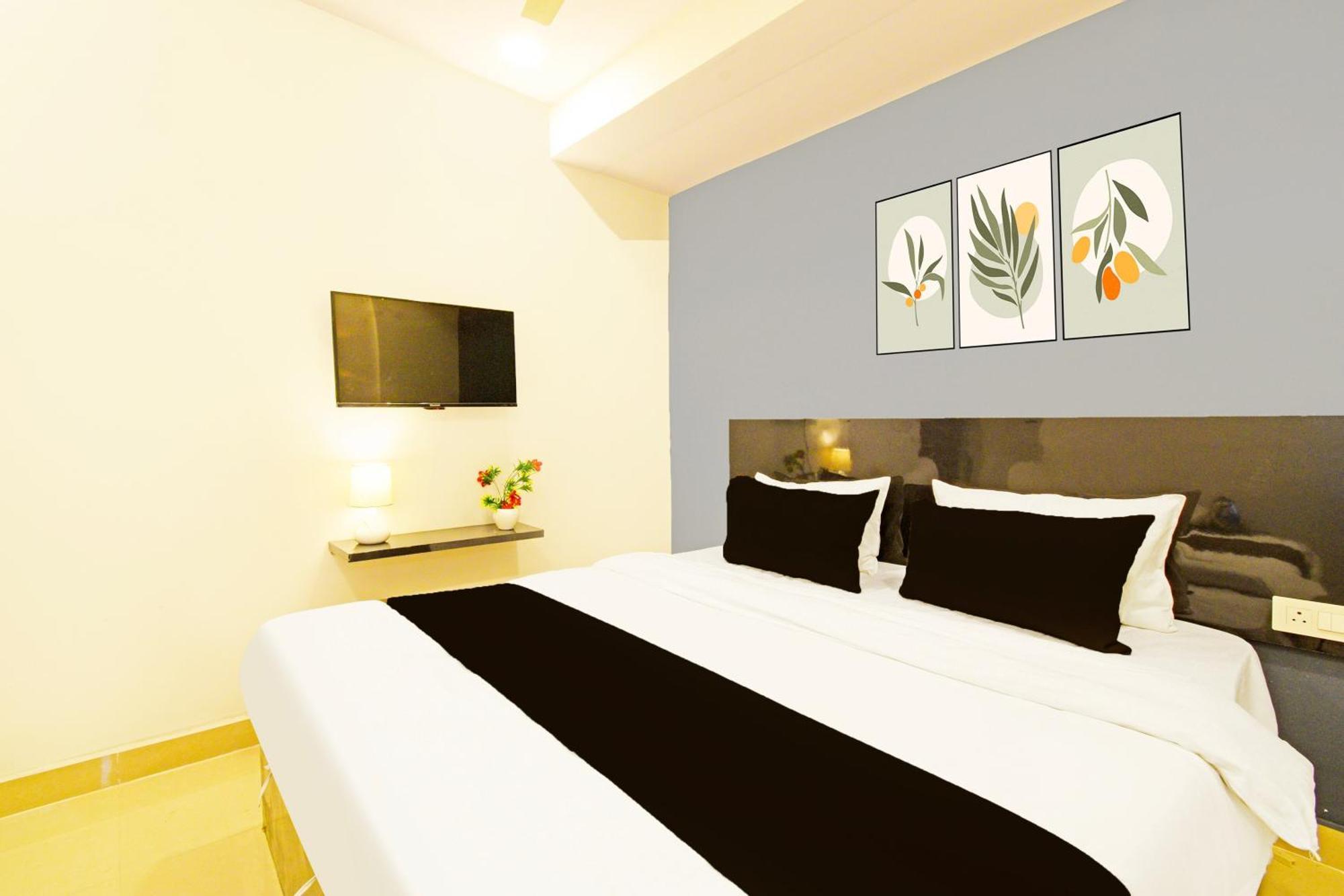 Hotel O Malani Inn Hyderabad Exterior photo